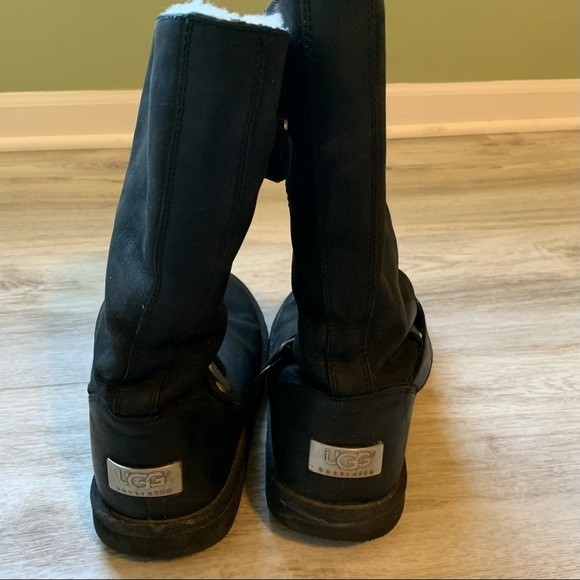 Ugg Kensington Moto Black Boot, Size 9 - Picture 4 of 6